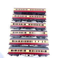 Rake of 6X Mainline OO Gauge