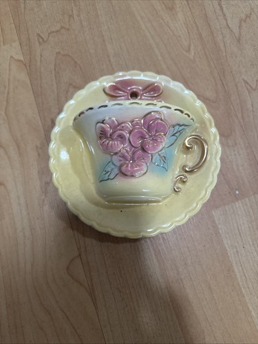 Vintage hull pottery - vintage,