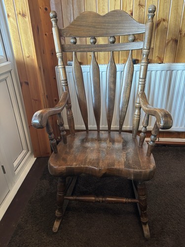 Beautiful vintage solid - beautiful,