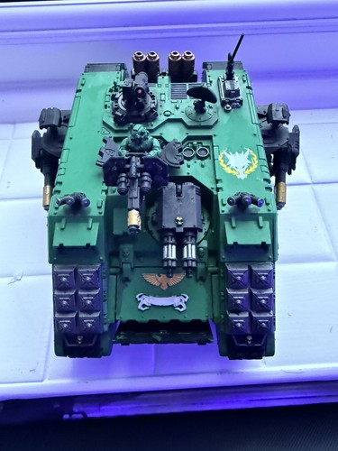 Salamanders land raider - salamanders,