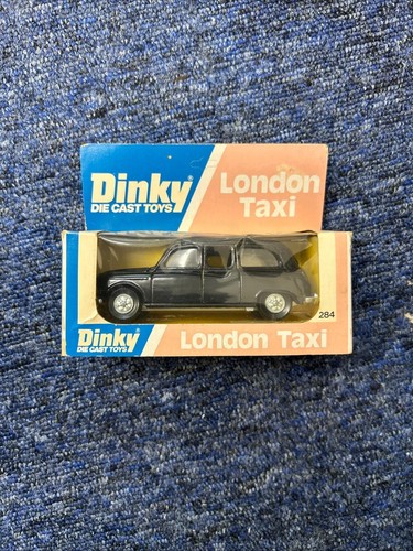Dinky 284 austin fx4 - 'austin, london