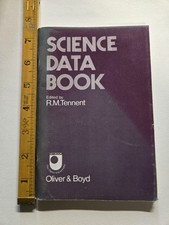 Science Data Book R.M. Tennent Oliver & Boyd 1976 Open University Set Book 70s