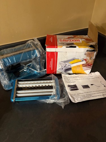Stainless steel pasta maker - stainless,