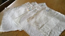6 VINTAGE   EMBROIDERED IRISH LINEN TEA  NAPKINS