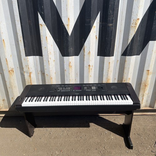 Yamaha dgx 650 - dgx-650, portable