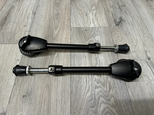Black bass drum spurs - black,