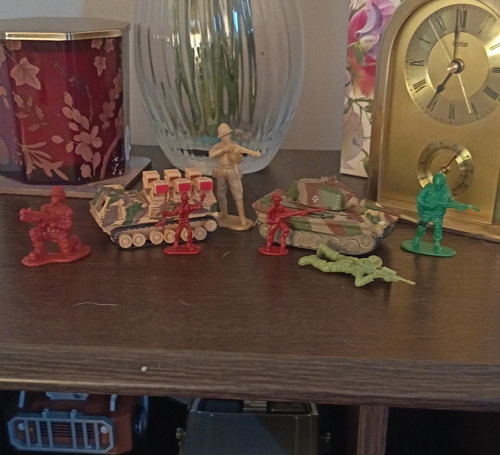 Painted plastic military - painted,