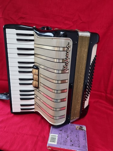 Hohner bass accordion - ,