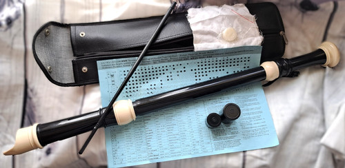 Tenor recorder with key - with, –