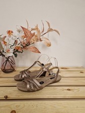 NEW WOMENS M&S UK 4 WIDE FIT