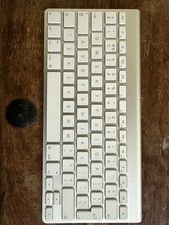Genuine Original Apple Wireless Magic Keyboard (A1314) QWERTY UK Layout
