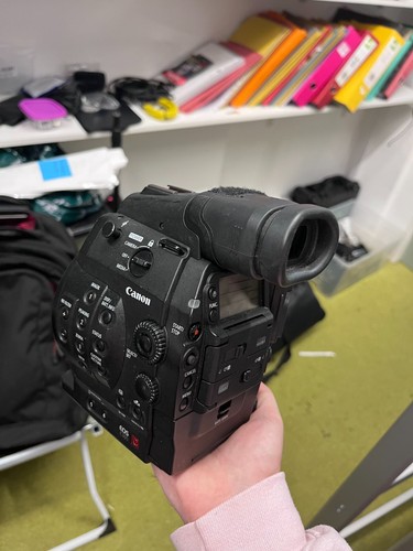 Canon c300 mark well - c300, i,
