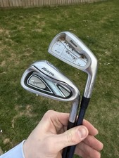 Mizuno JPX 800 iron and a