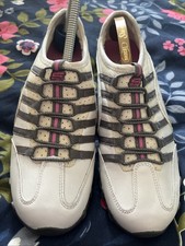 Sketchers Ladies Slip-on Size 5