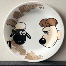 Wallace & Gromit 1989 Cheese Plate - Gromit and Shaun the Sheep, 18 cm (VGOOD)
