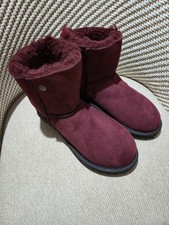 Celtic sheepskin shortie - &,