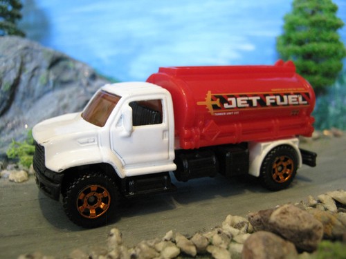 Matchbox mb695 utility truck - matchbox,