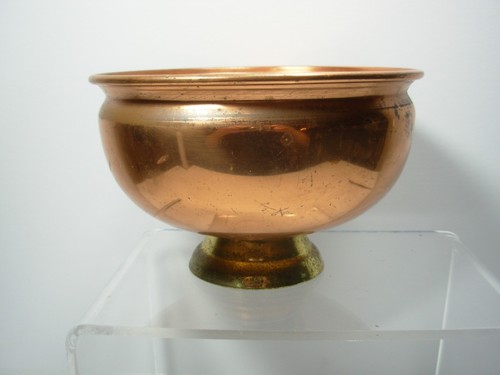 Copper bowl with foot - with,