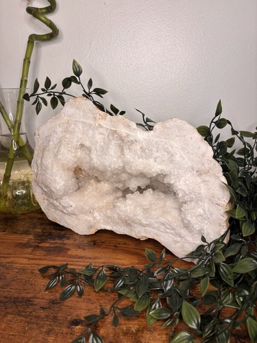 Large clear quartz - clear,