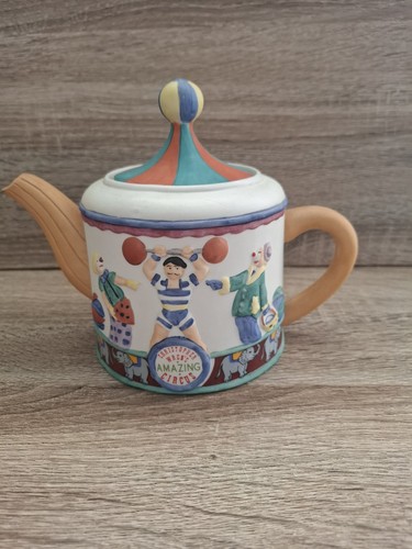 Teapot circus christopher - circus,
