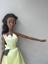 Disney princess Store Tiana 17" Singing Large Doll beautiful