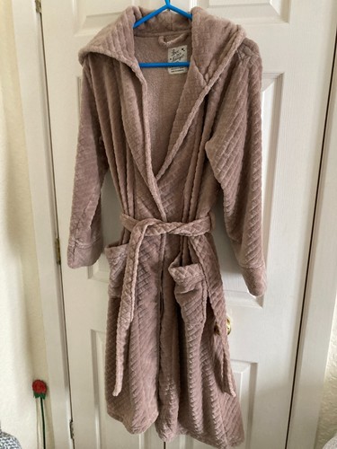 Soft hooded dressing - dressing, gown