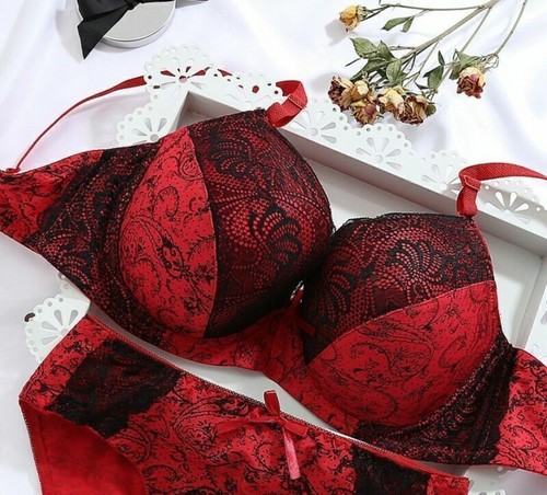 Uklace floral padded - push, up