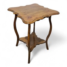 Victorian Scalloped Two Tier