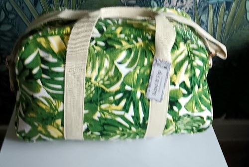 Hazel and pip tropical - and,