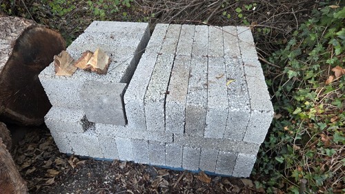 Concrete breeze blocks 100mm - blocks,