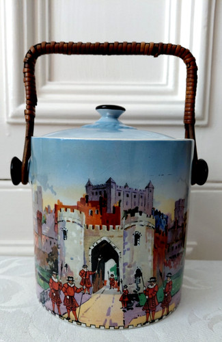 Vintage new hall pottery - new,