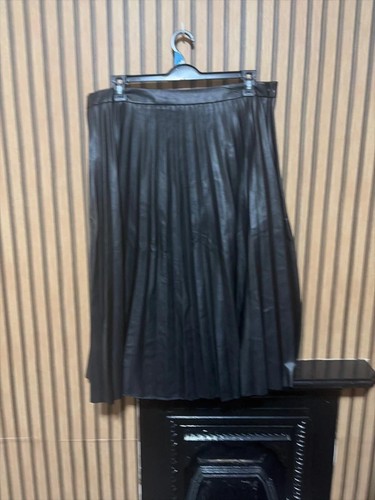 Primark black pleated skirt - black,