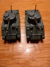 Pair of 1/72 Scale Plastic WW2 US Sherman Tanks  Unboxed