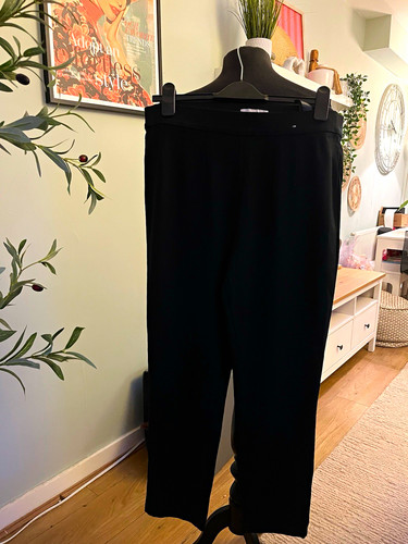 Black pleated yoga - black,