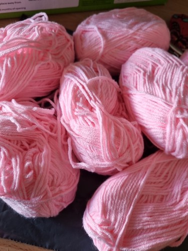 Baby pink wool acrylic - pink,