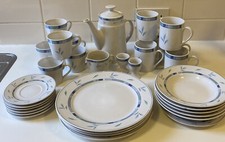 Large Set Royal Norfolk Dinner Tea Coffee Set 32 Pieces Pretty