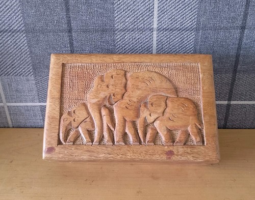 Small vintage hand carved - small,