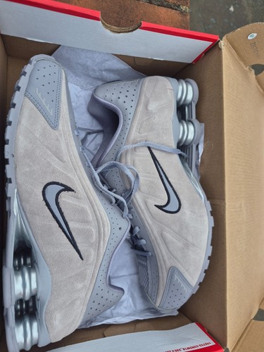 Nike shox cement grey size - r4,