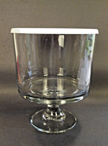 Pampered chef glass - pampered, trifle