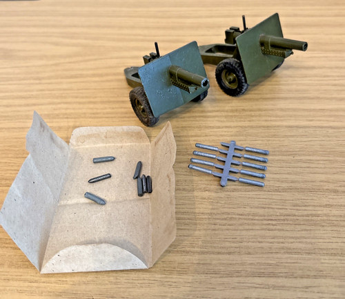 Cm05 britains army - army, pounder
