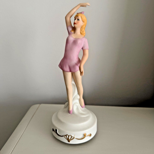Porcelain musical figurine - porcelain,