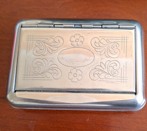 Metal tobacco tin - tobacco, roll