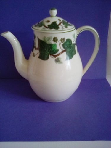 Vintage wedgwood napoleon ivy - wedgwood,