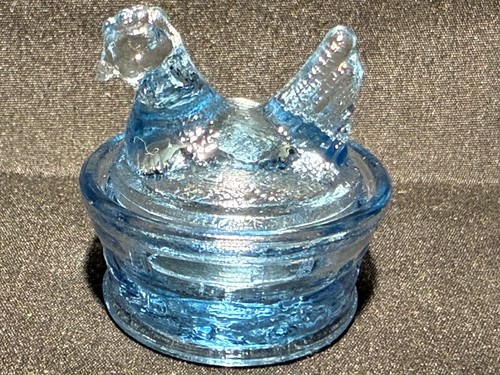 Blue vaseline uranium glass - uranium,