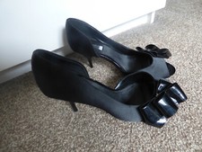 Untold Ladies Black Bow Shoes