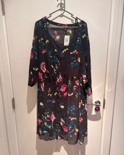 Torrid black with floral - black,