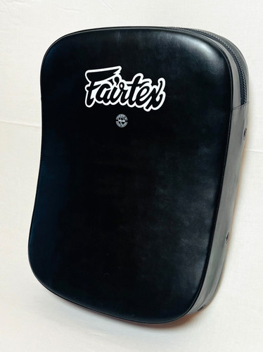 Fairtex black curved muay - black,