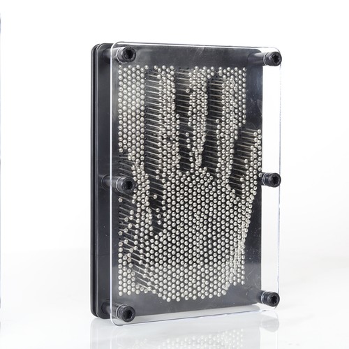 Medium metal pin - 3d,