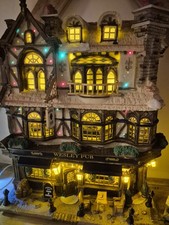 Lemax - Wesley Pub - Brand New