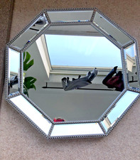 LOVELY DECORATIVE OCTAGANOL